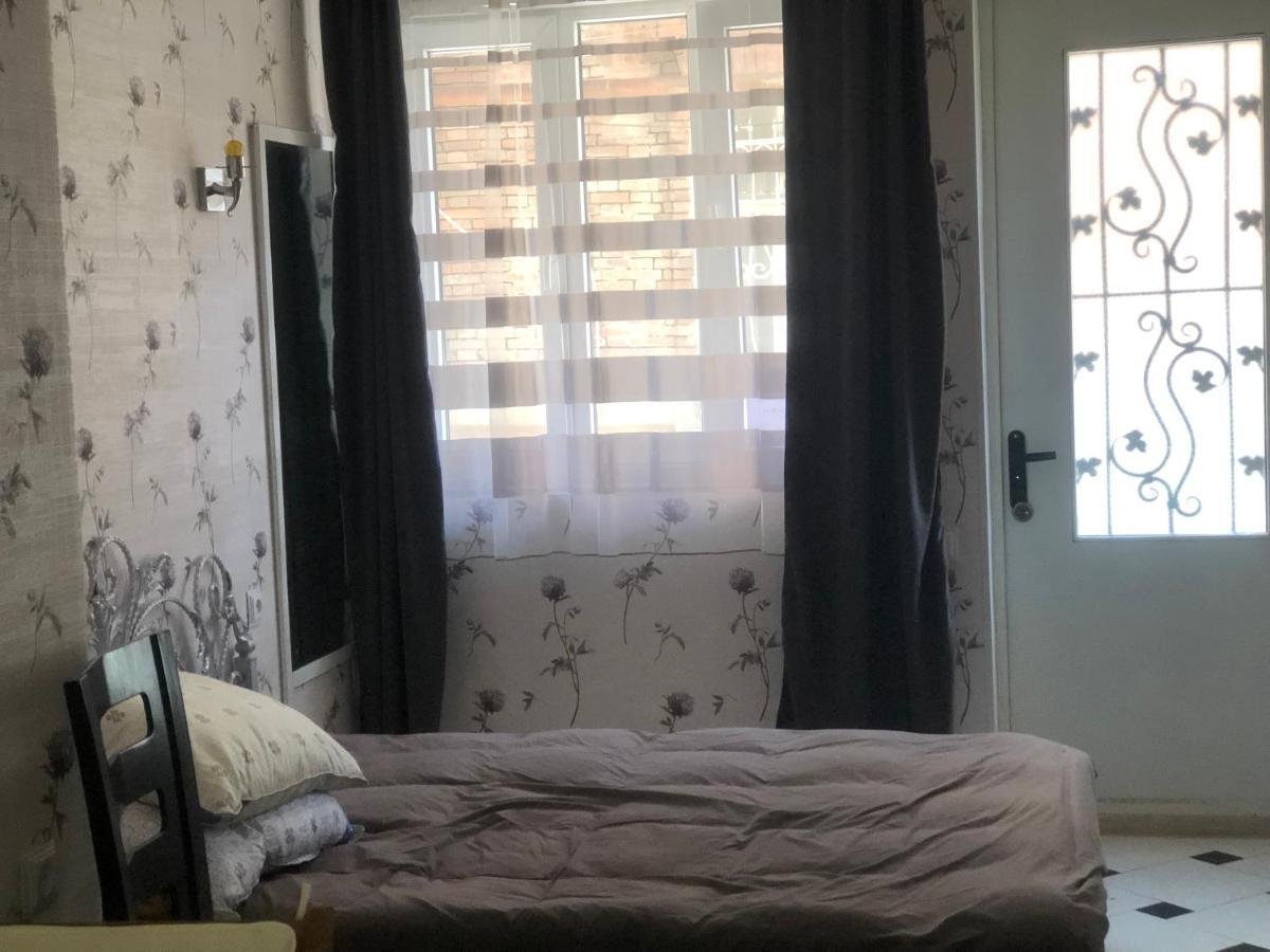 Appartment In Old Tbs, Near Holy Trinity Cathedral Tbiliszi Kültér fotó